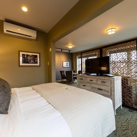 Inn At Lynden Екстер'єр фото