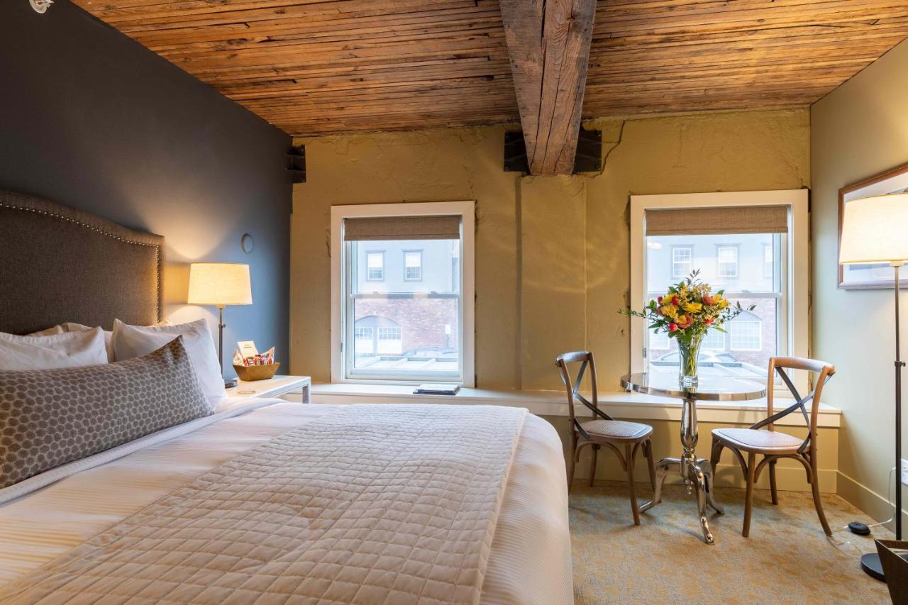 Inn At Lynden Екстер'єр фото